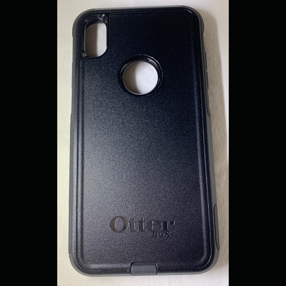 Like New-OtterBox-iPhone XS Max-Black